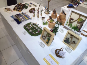 羊毛フェルト　のこのこ　まんまることり